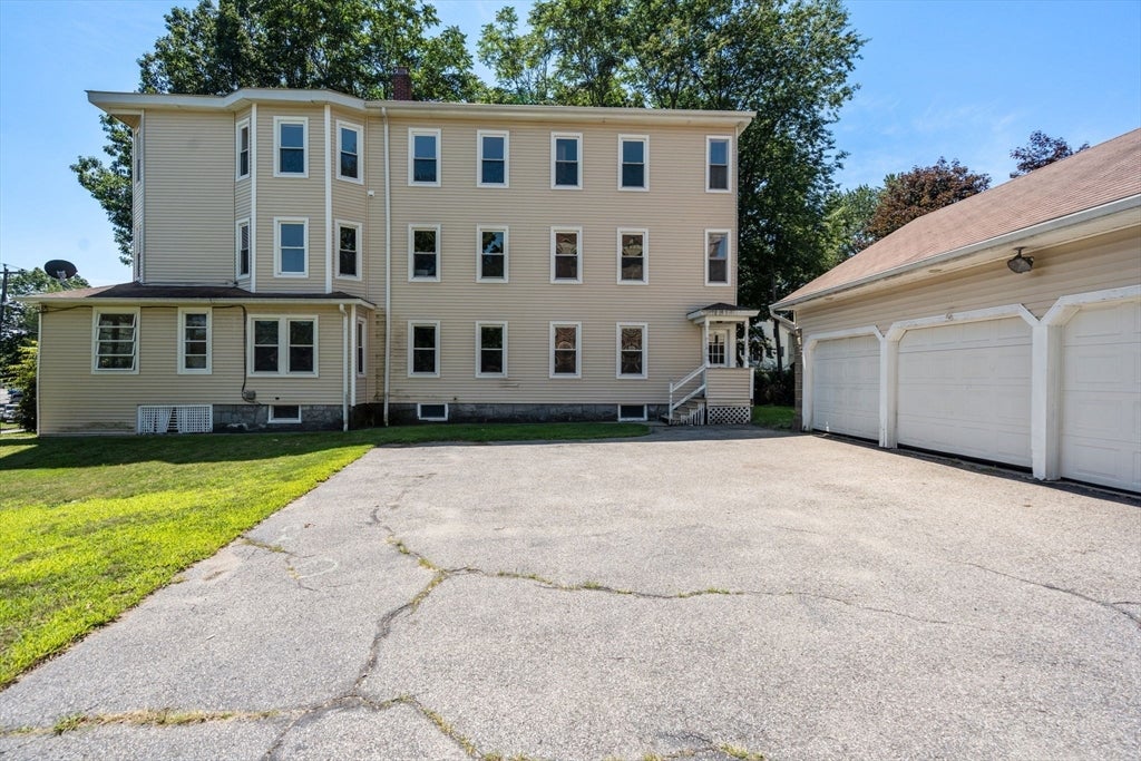Photo of 6 Indiana St, Worcester, MA