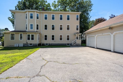 Photo of 6 Indiana St, Worcester, MA 01604 (MLS # 73560801)