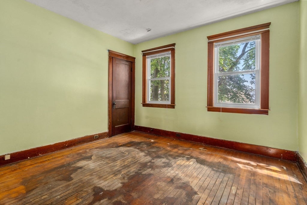 6 Indiana St, Worcester, MA, 6 Indiana St, Worcester, MA Photo #24