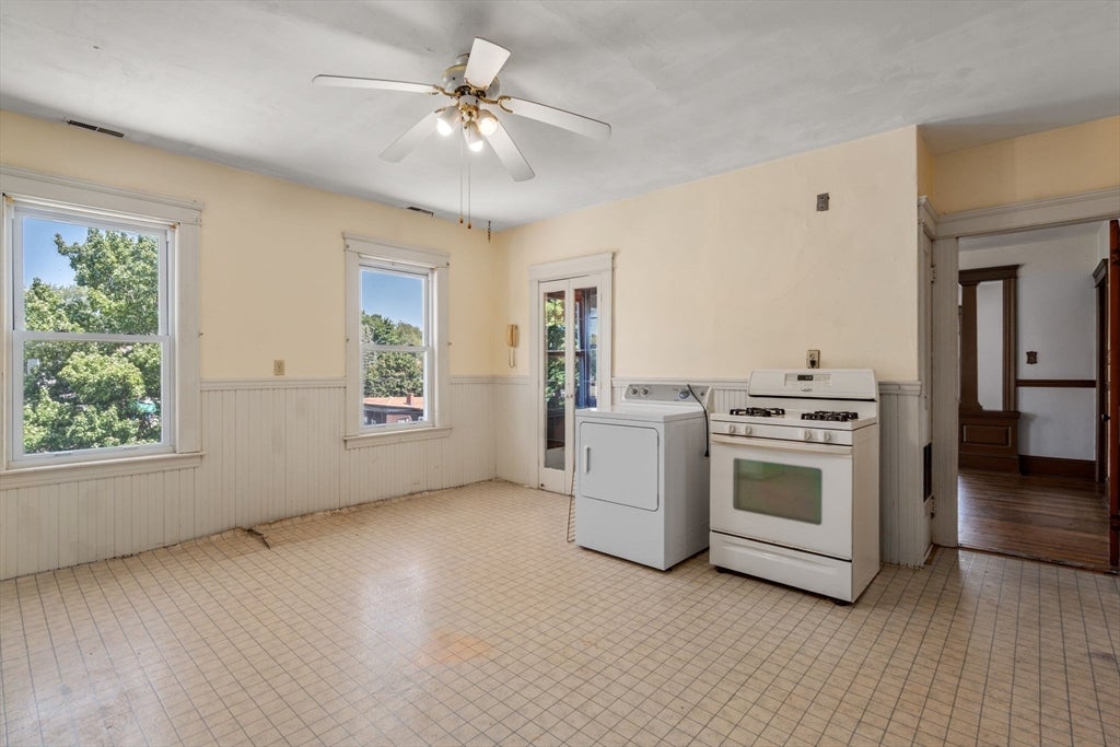 6 Indiana St, Worcester, MA, 6 Indiana St, Worcester, MA Photo #30