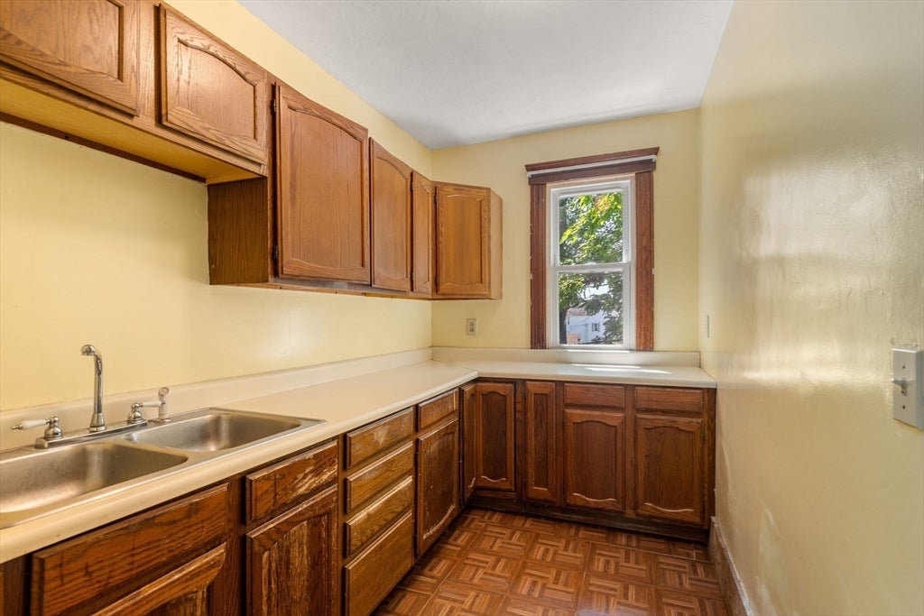 6 Indiana St, Worcester, MA, 6 Indiana St, Worcester, MA Photo #18