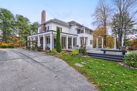 11 Ardlock Pl Dudley MA 01571