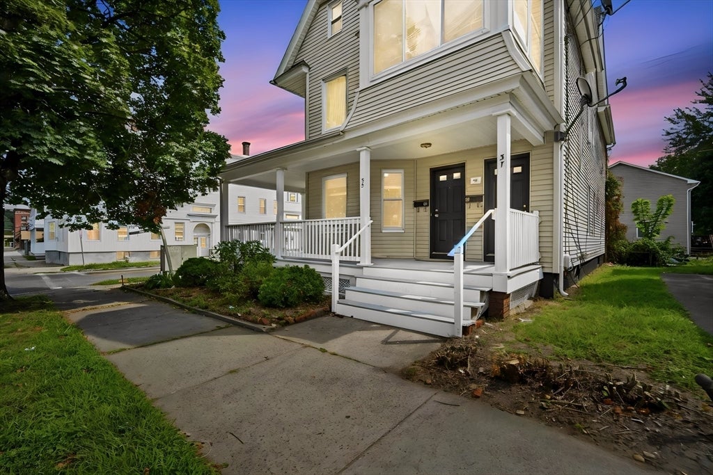 55-57 Oak St, Springfield, MA Photo #3