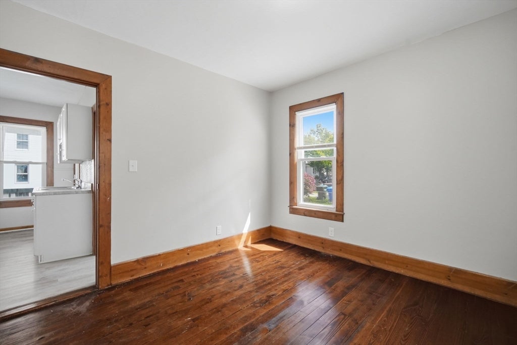 55-57 Oak St, Springfield, MA Photo #14