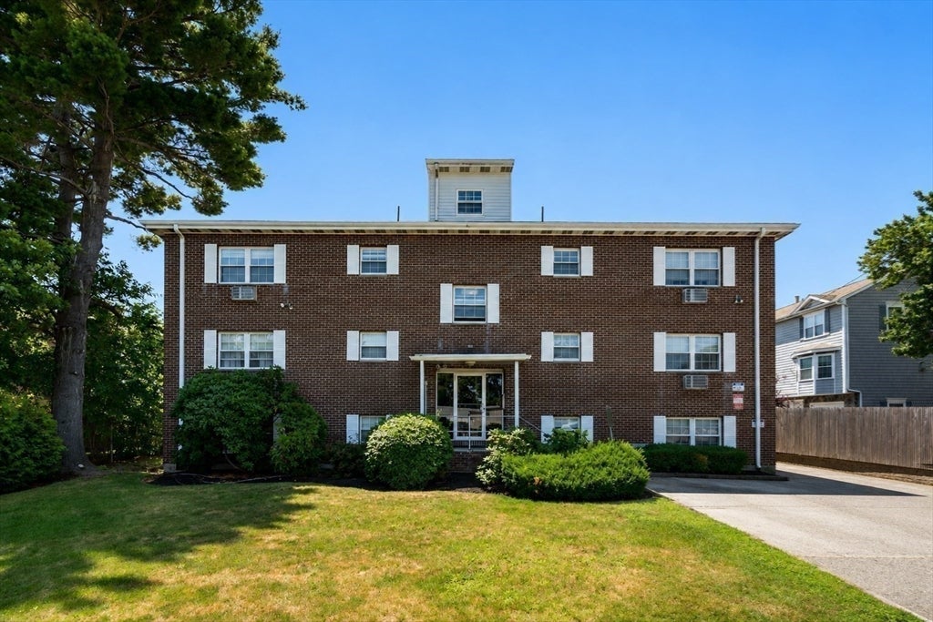 31 Pond St #22, Waltham, MA, 31 Pond St #22, Waltham, MA Photo #16