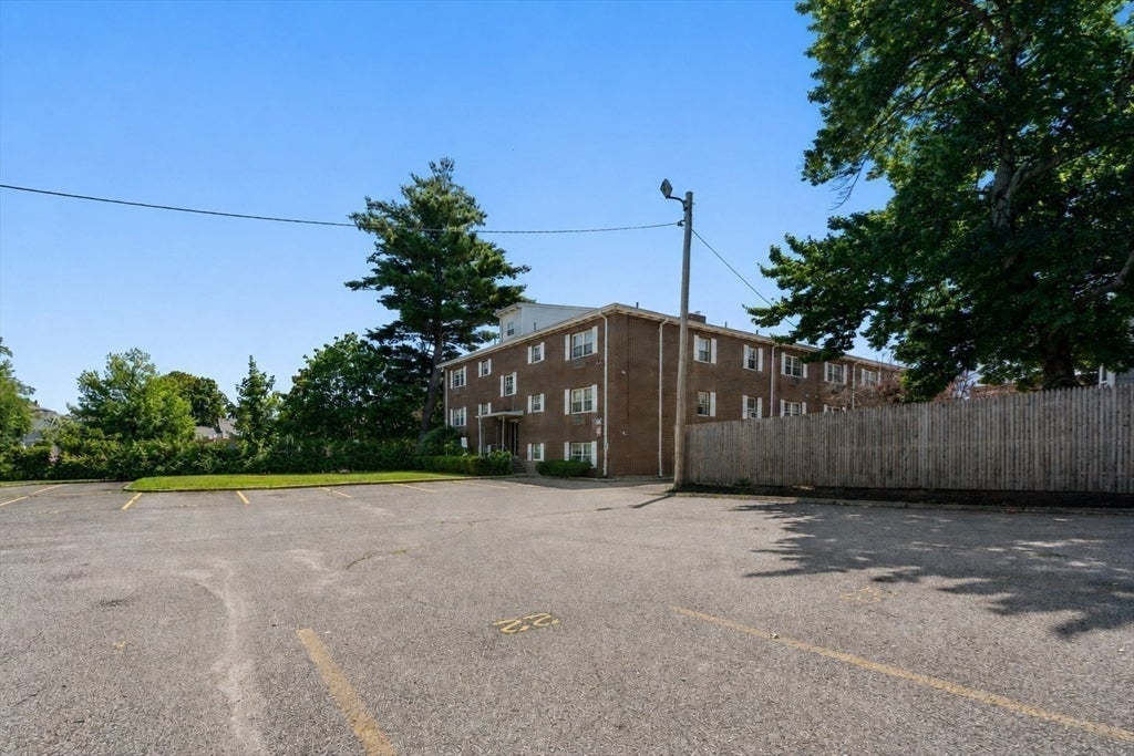 31 Pond St #22, Waltham, MA, 31 Pond St #22, Waltham, MA Photo #19