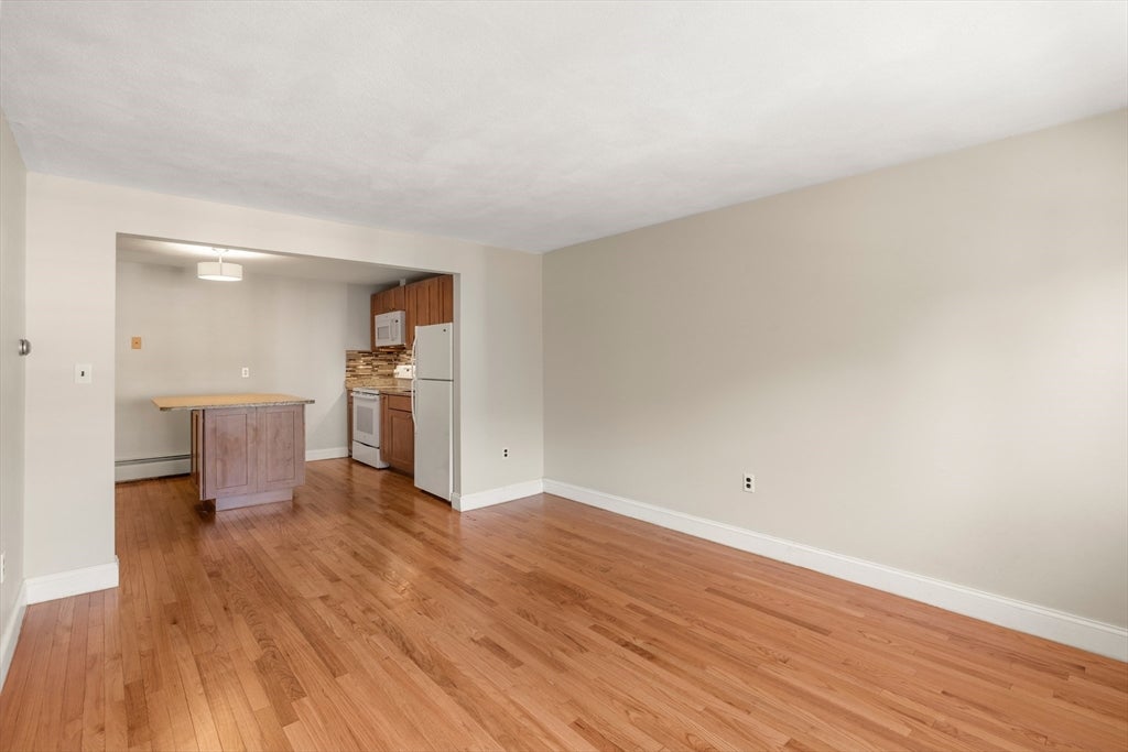 31 Pond St #22, Waltham, MA, 31 Pond St #22, Waltham, MA Photo #6