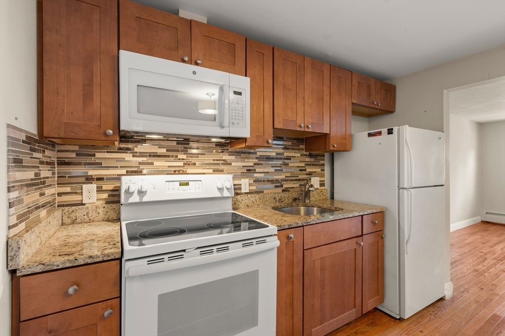 31 Pond St #22, Waltham, MA, 31 Pond St #22, Waltham, MA Photo #8