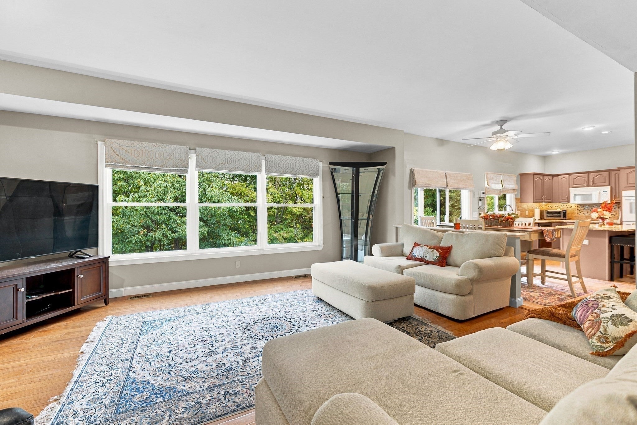 12 Lancelot Road, Shrewsbury, MA, 12 Lancelot Road, Shrewsbury, MA Photo #4