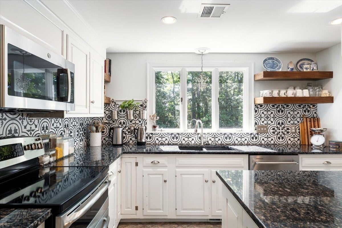 147 Howe Street, Natick, MA Photo #12