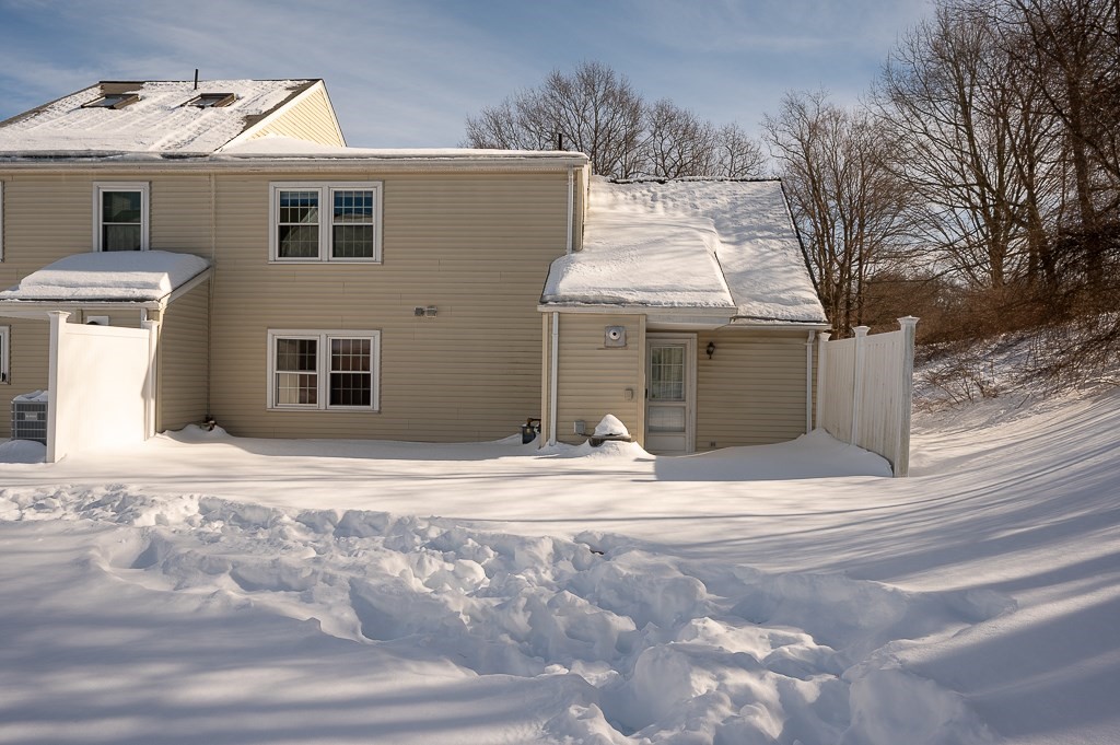 301 Forest Park Dr 301