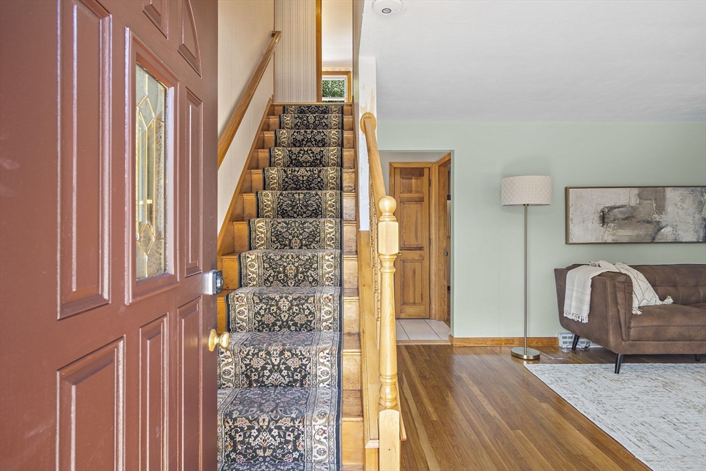 51 Oakwood Ave