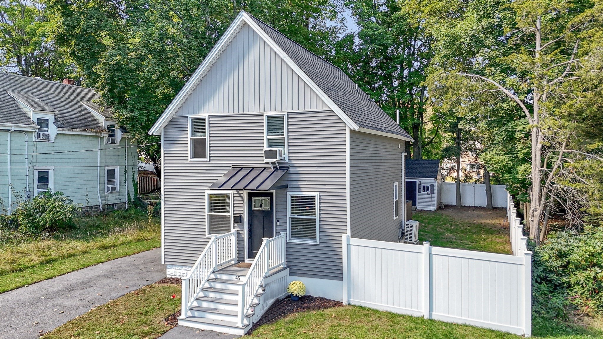 45 Agawam Ave