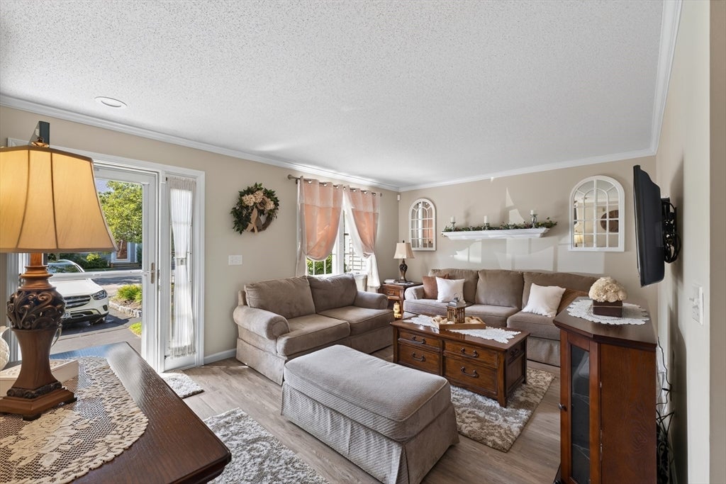 735 Willett Ave 305