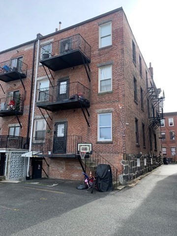 68 Frankfort St