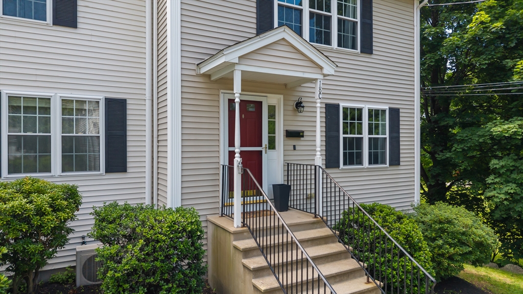 18 Linwood Street C