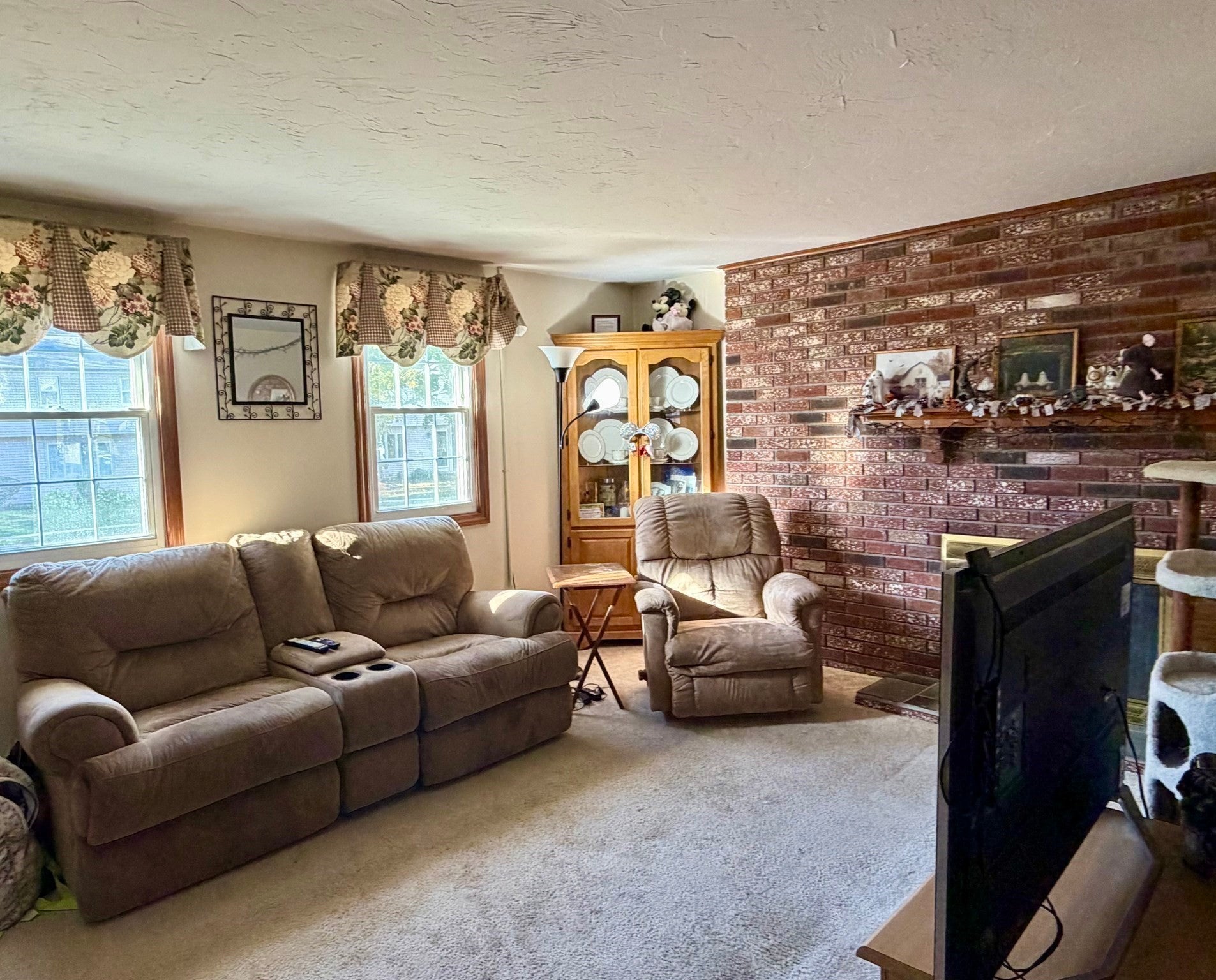 27 Tiffany Cir #27, Millbury, MA, 27 Tiffany Cir #27, Millbury, MA Photo #3