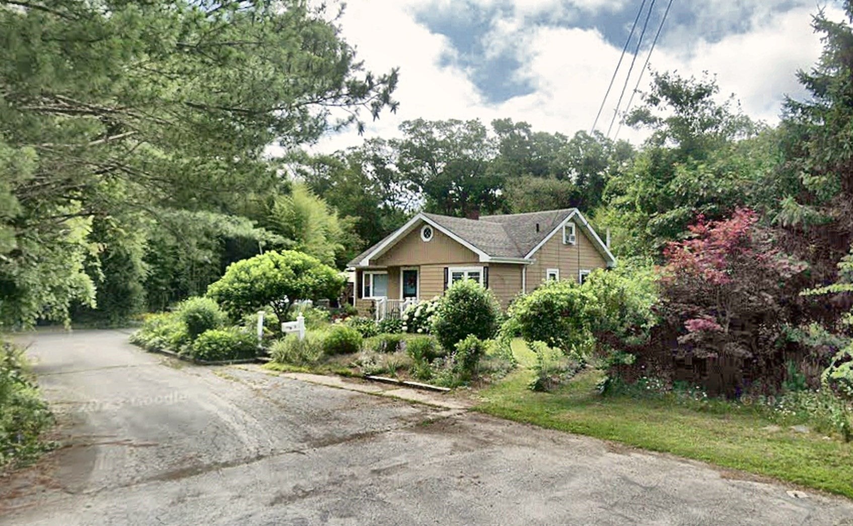 Photo of 1 E Wordell ST, Dartmouth, MA