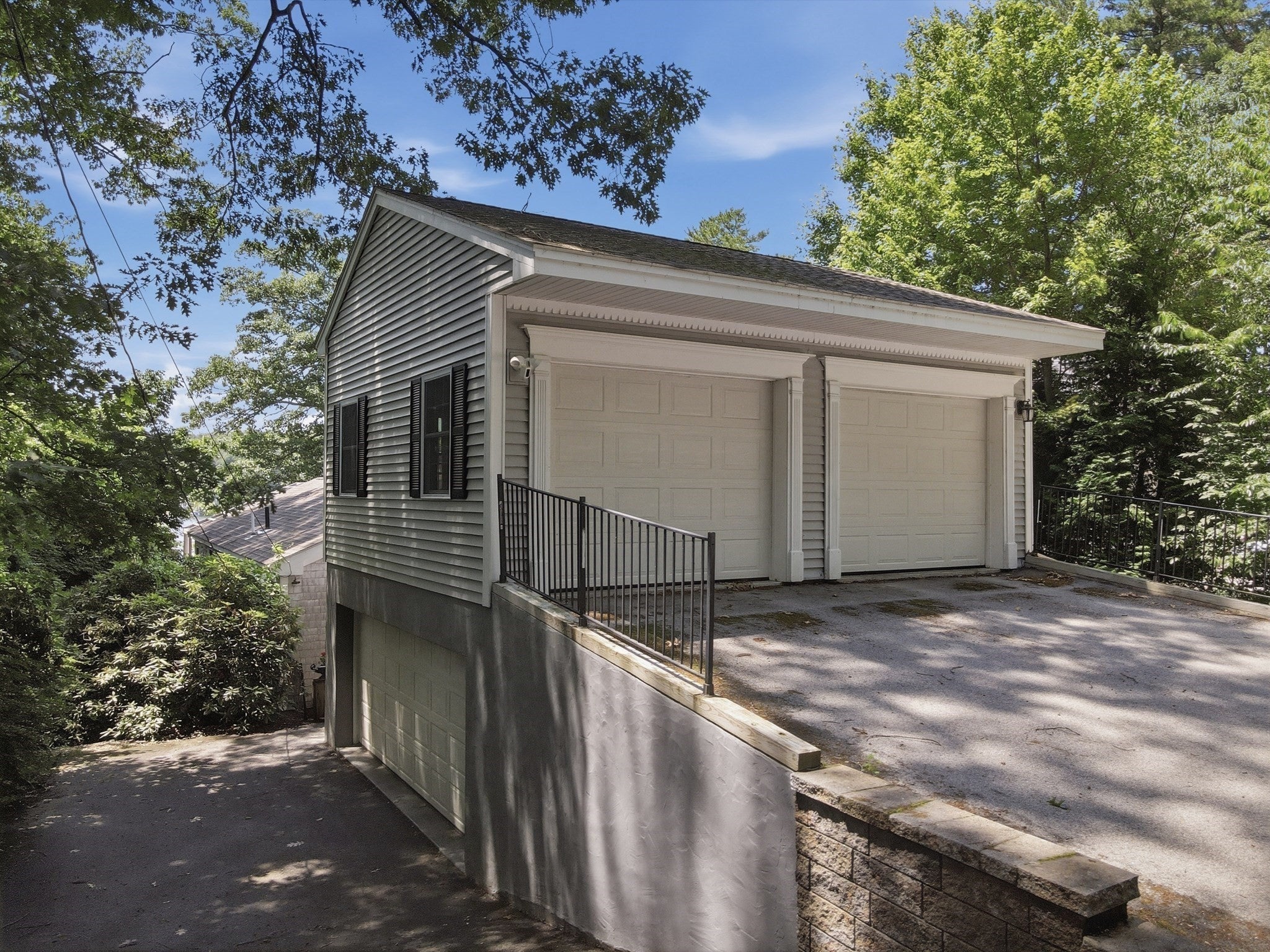 83 Sunset Drive