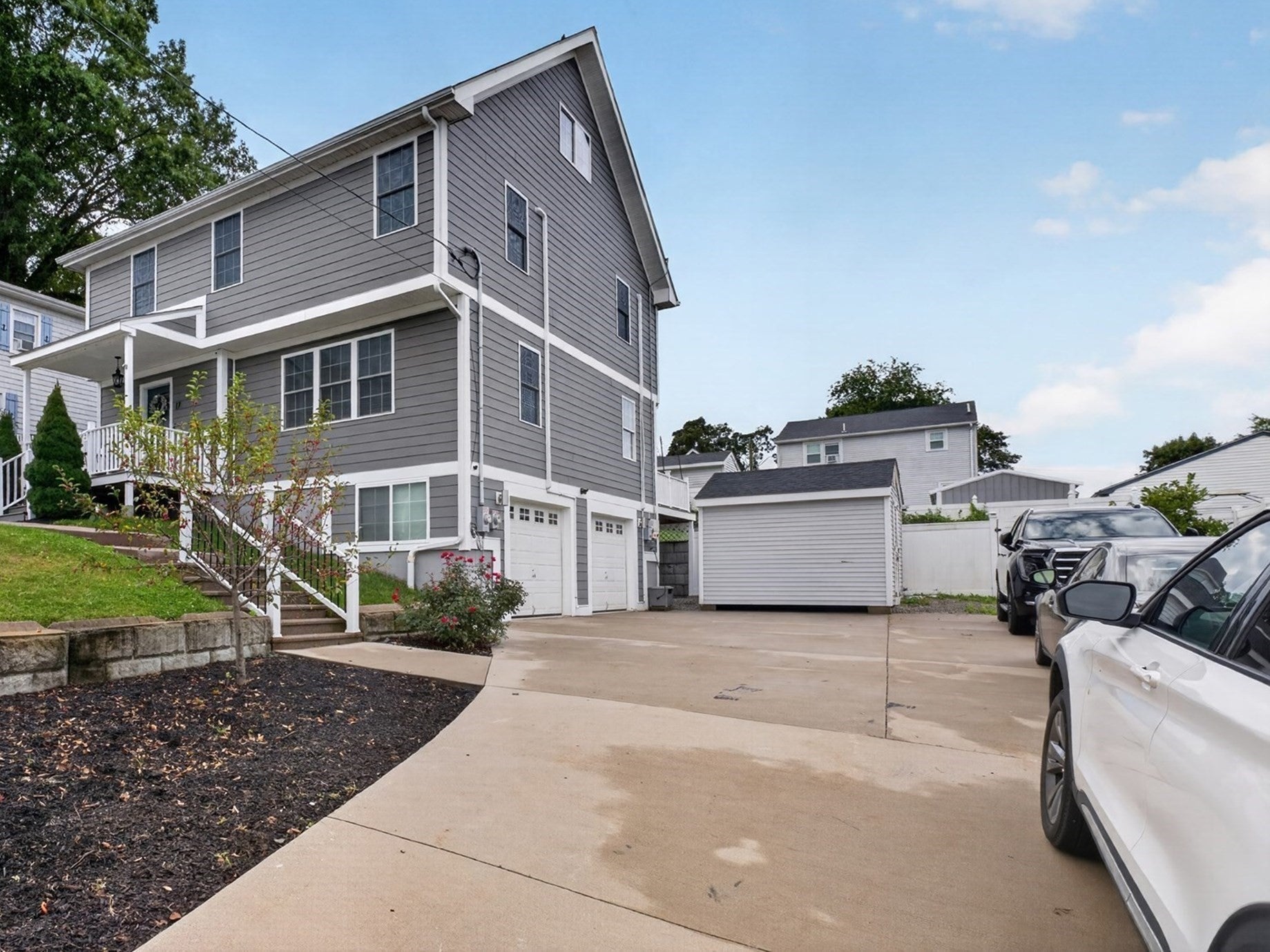 17 Montgomery St, Fall River, MA, 17 Montgomery St, Fall River, MA Photo #1
