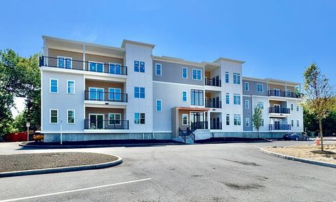 90 E Central St 106 Franklin MA 02038