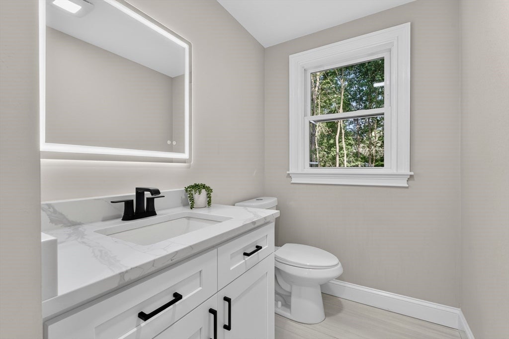 14 Travis Dr, Framingham, MA, 14 Travis Dr, Framingham, MA Photo #12