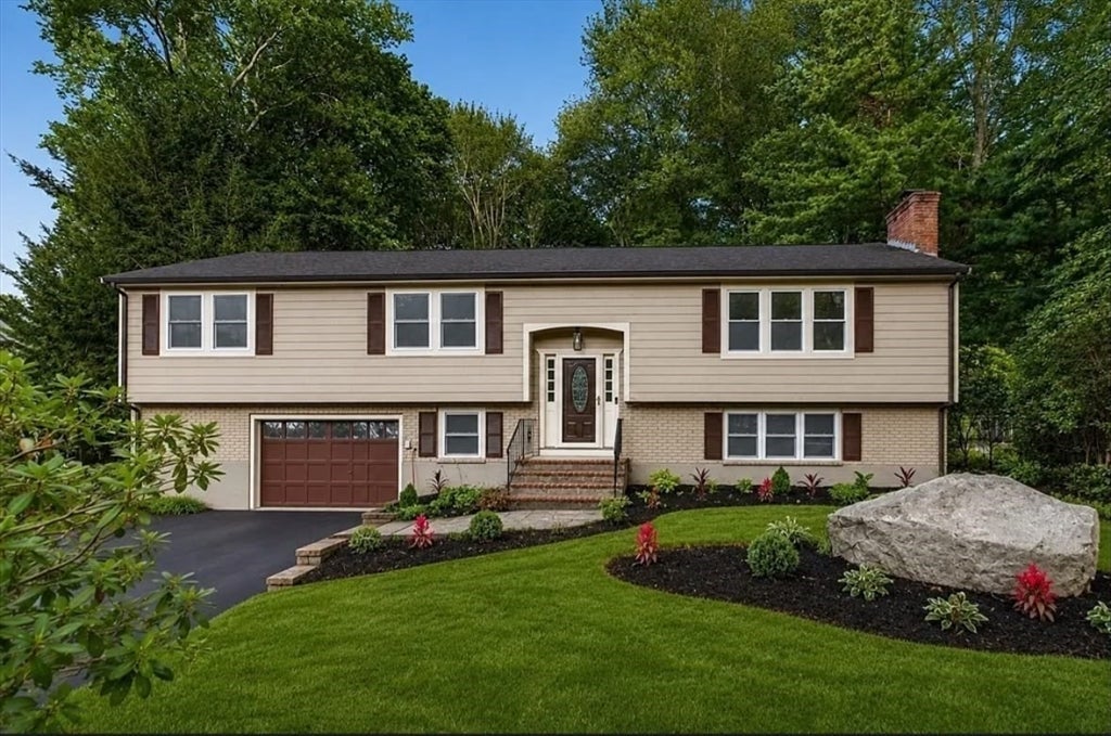 14 Travis Dr, Framingham, MA, 14 Travis Dr, Framingham, MA Photo #1