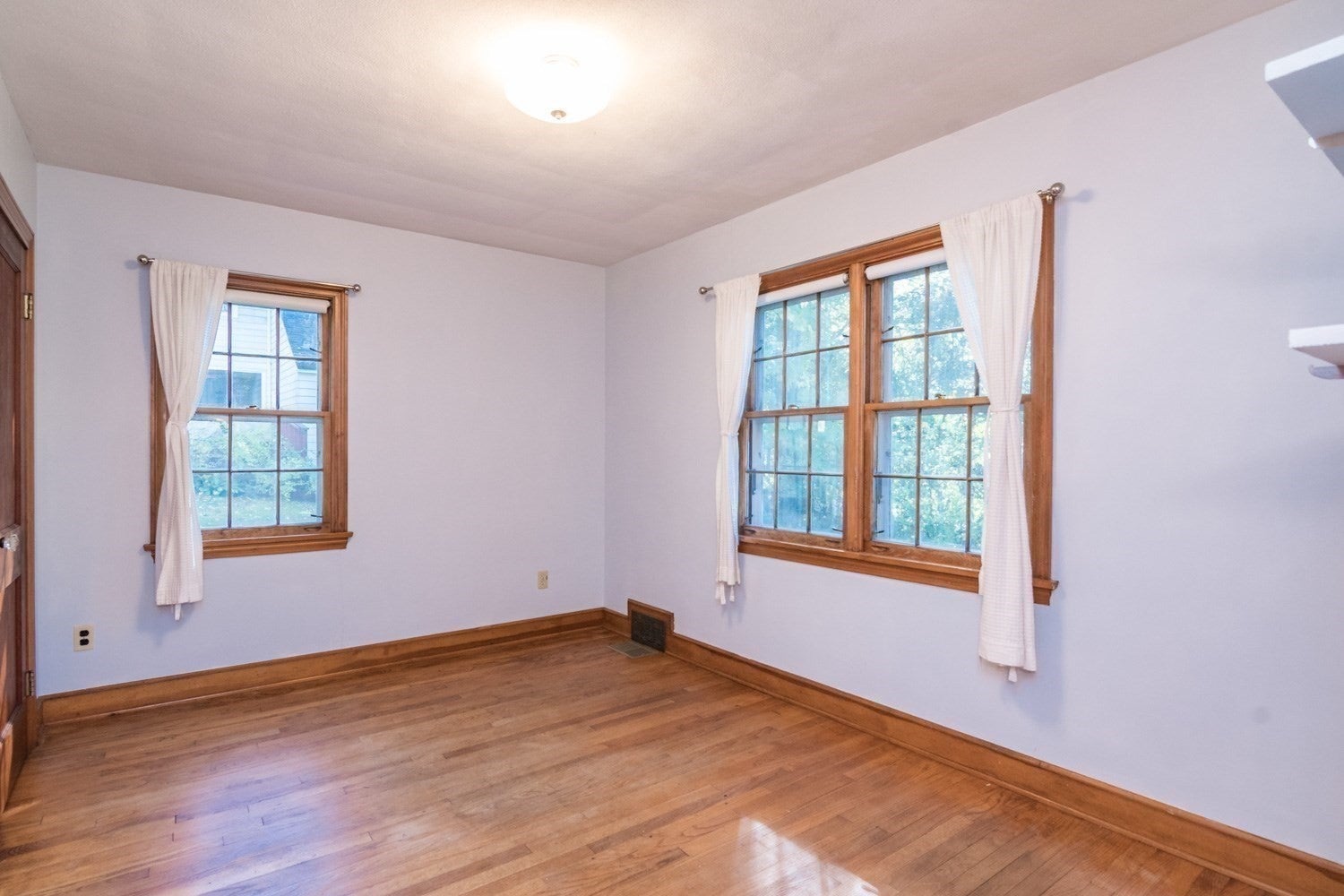19 Moorland St, Amherst, MA, 19 Moorland St, Amherst, MA Photo #23