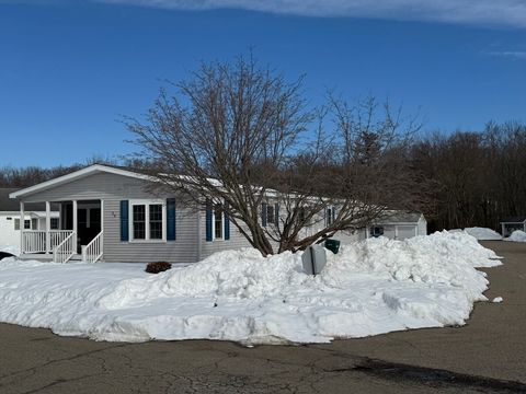 20 Woodridge Road Plainville MA 02762