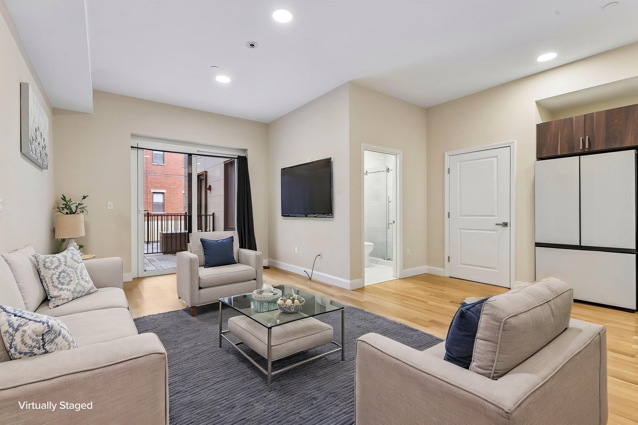16 Taber St 203