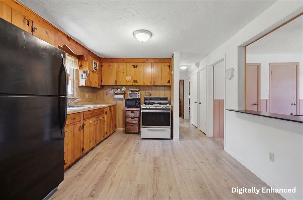 6 Meadowbrook Rd