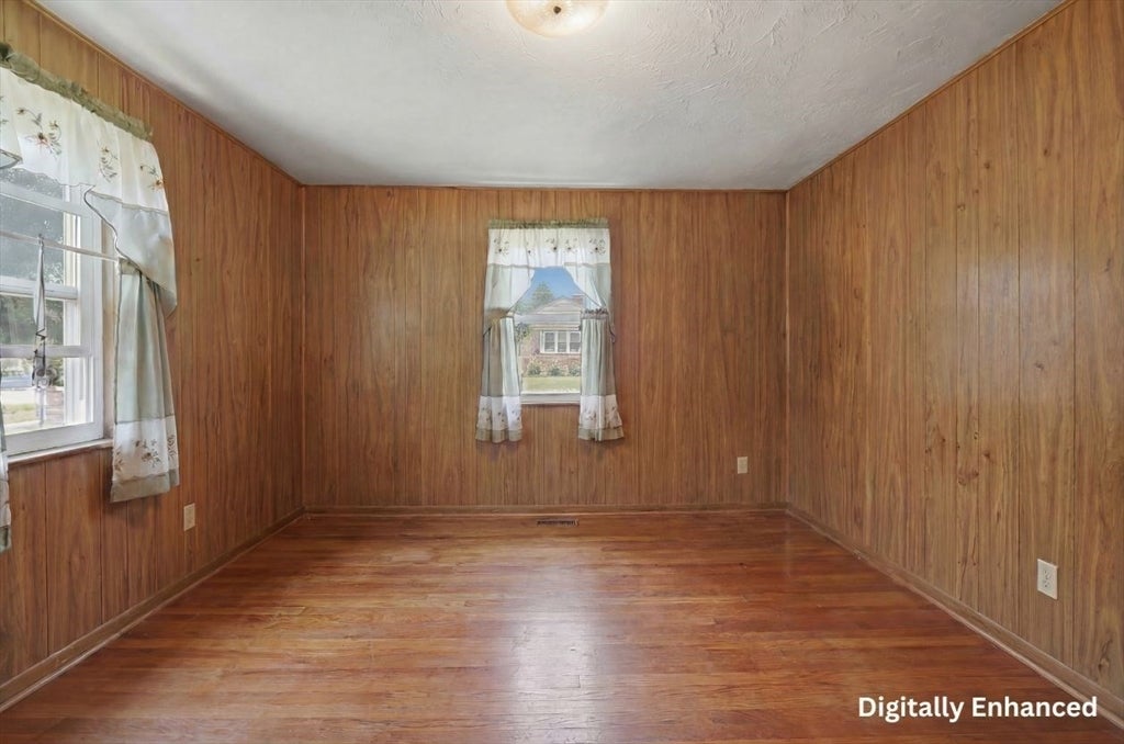 6 Meadowbrook Rd