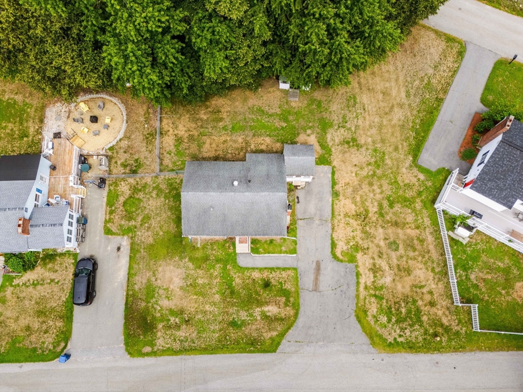 6 Carol Ann Rd