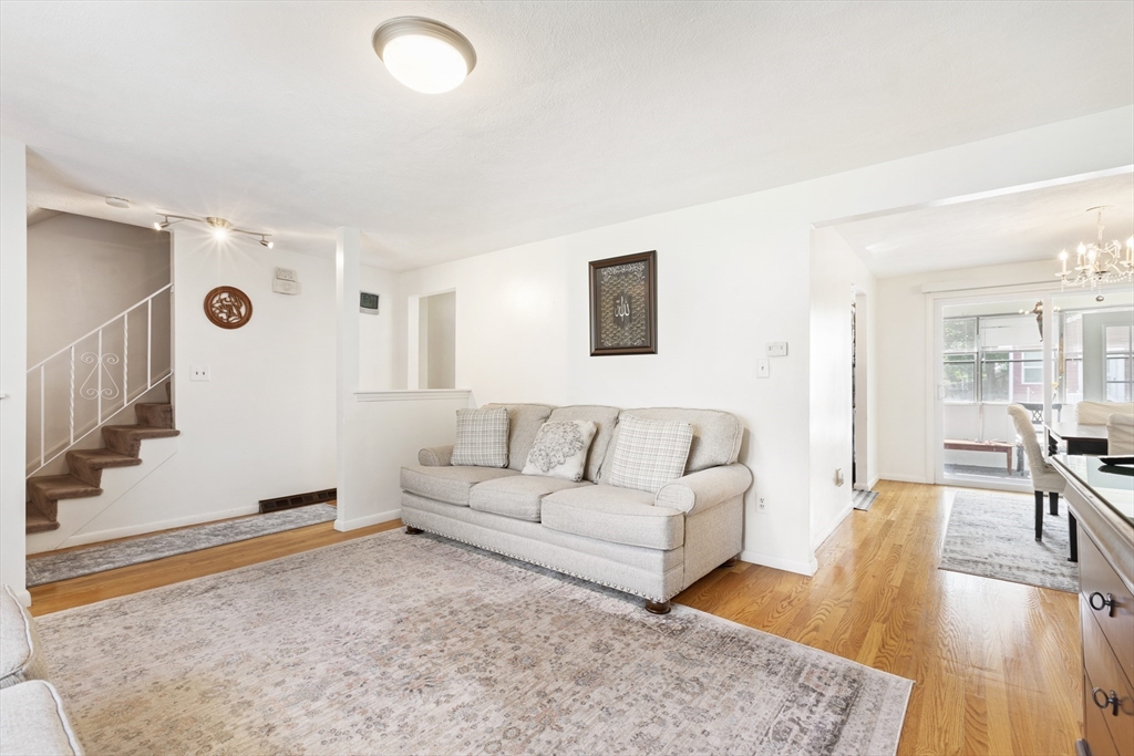 156 Old St 156
