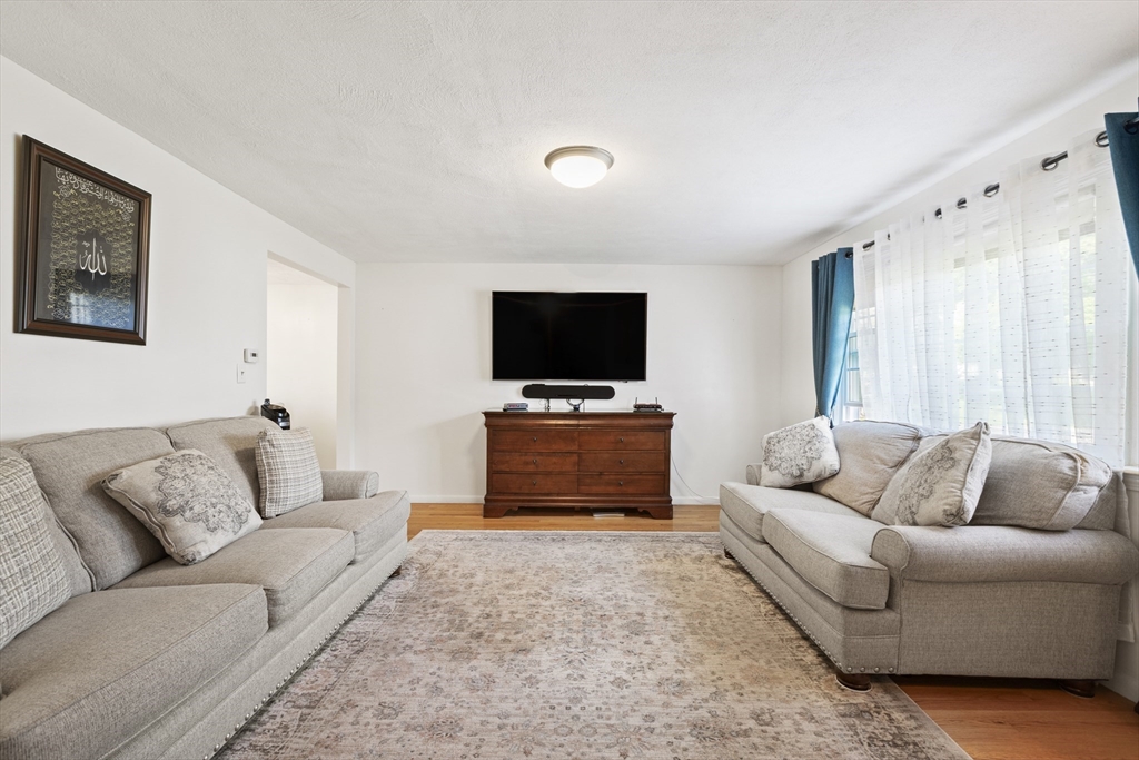 156 Old St 156
