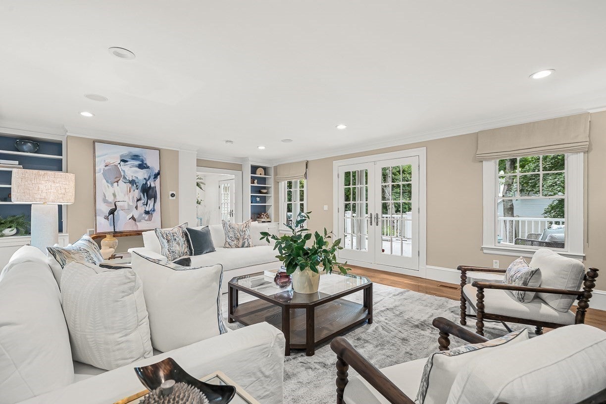 8 Tennyson Rd, Wellesley, MA Photo #9