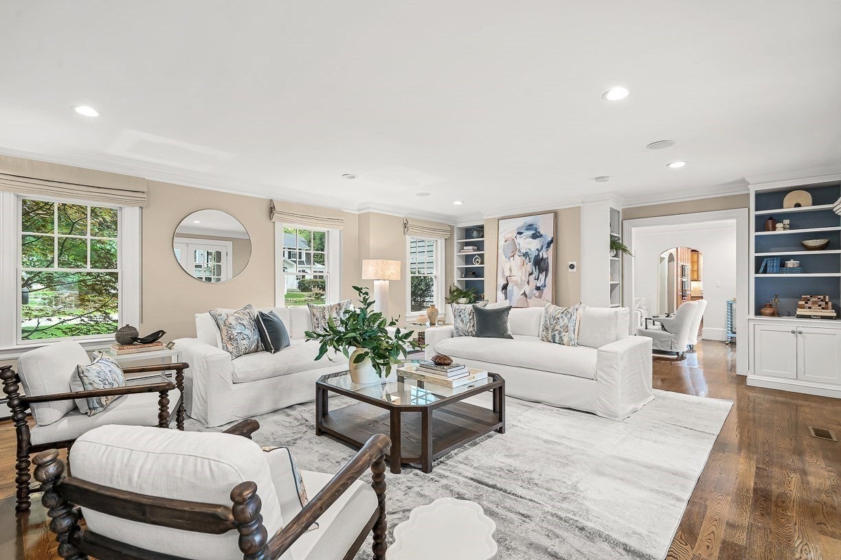 8 Tennyson Rd, Wellesley, MA Photo #10