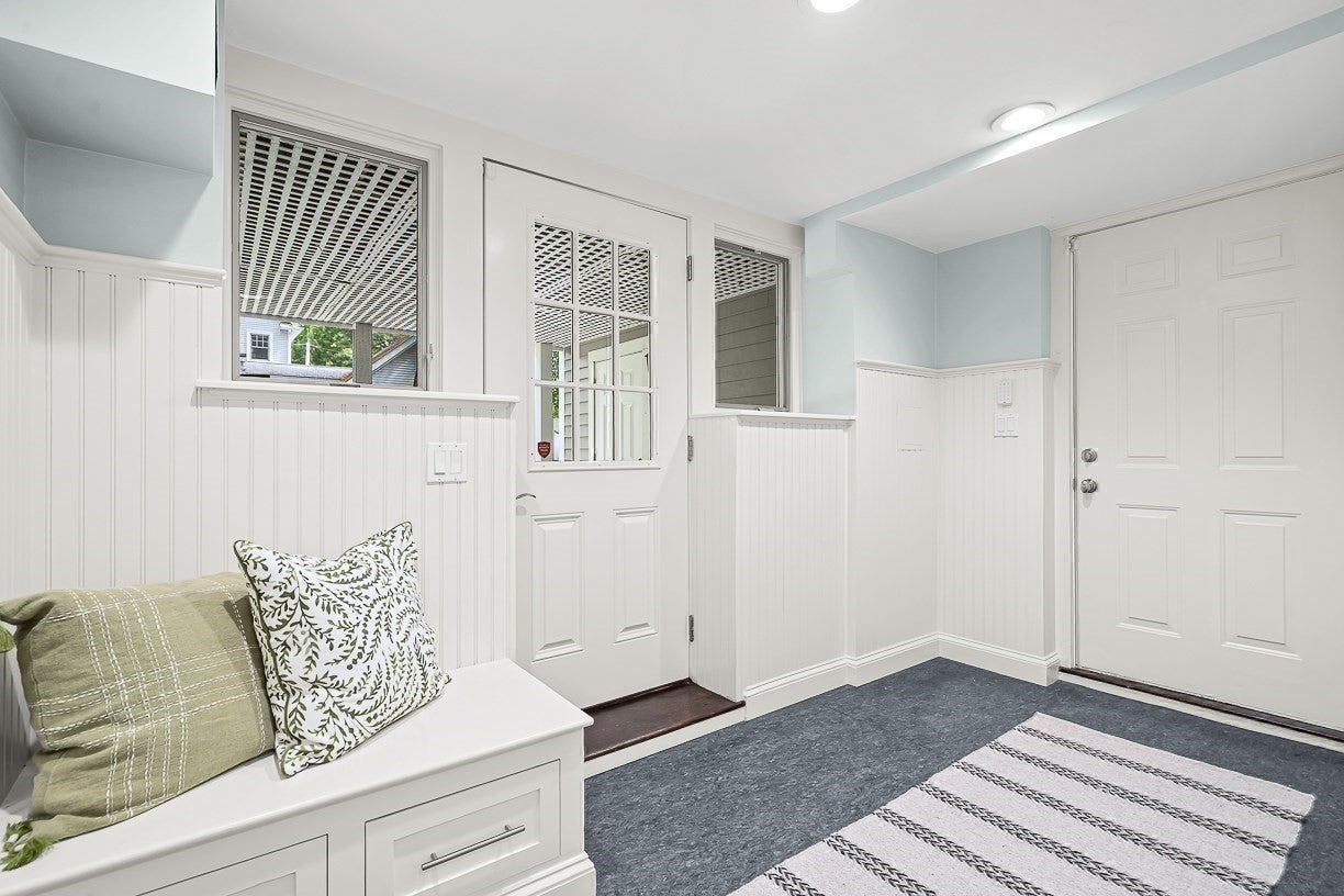 8 Tennyson Rd, Wellesley, MA Photo #33
