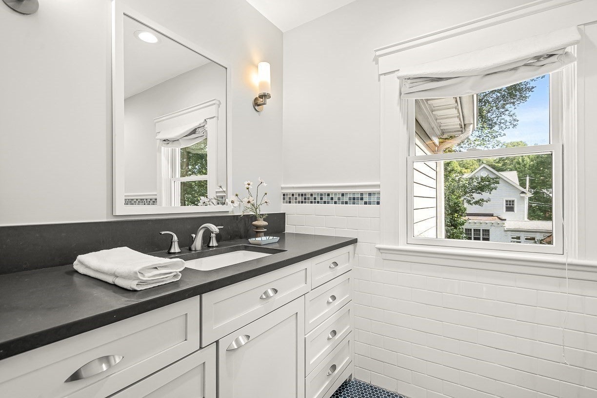 8 Tennyson Rd, Wellesley, MA Photo #30