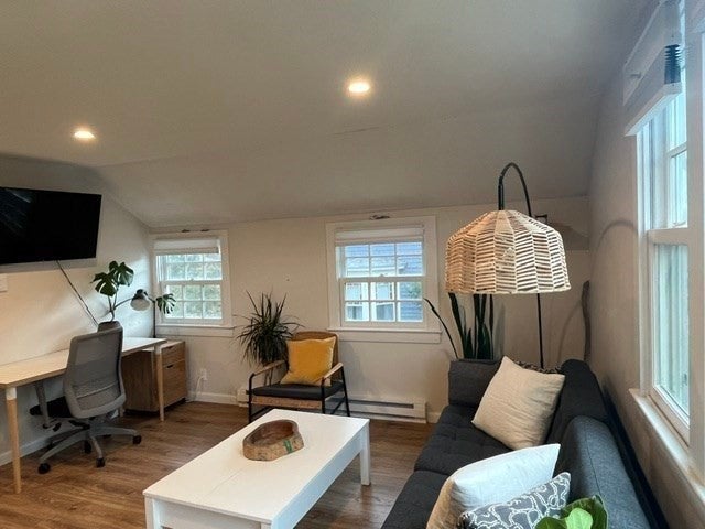 6 Railroad Avenue B