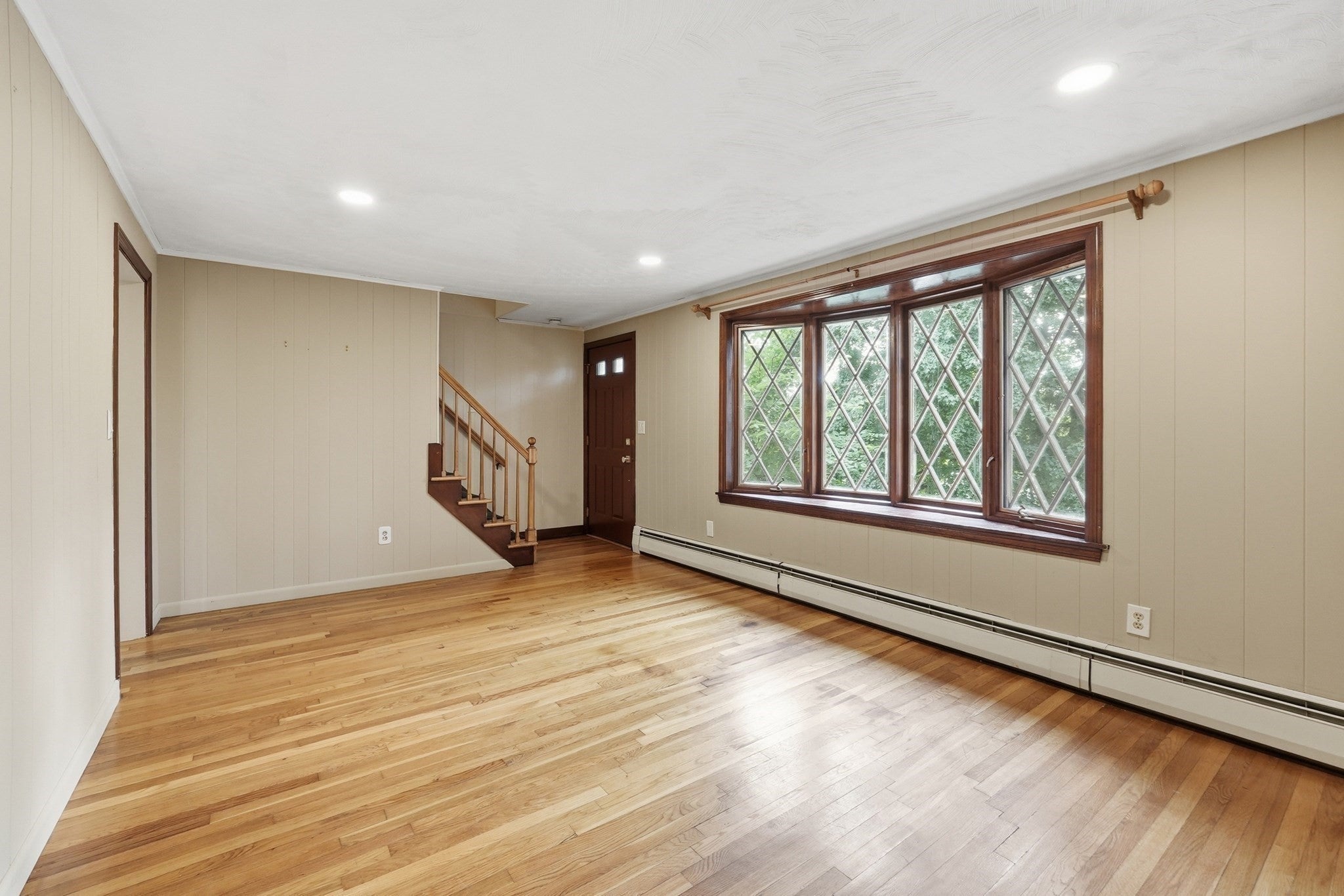 28 Spring Rd