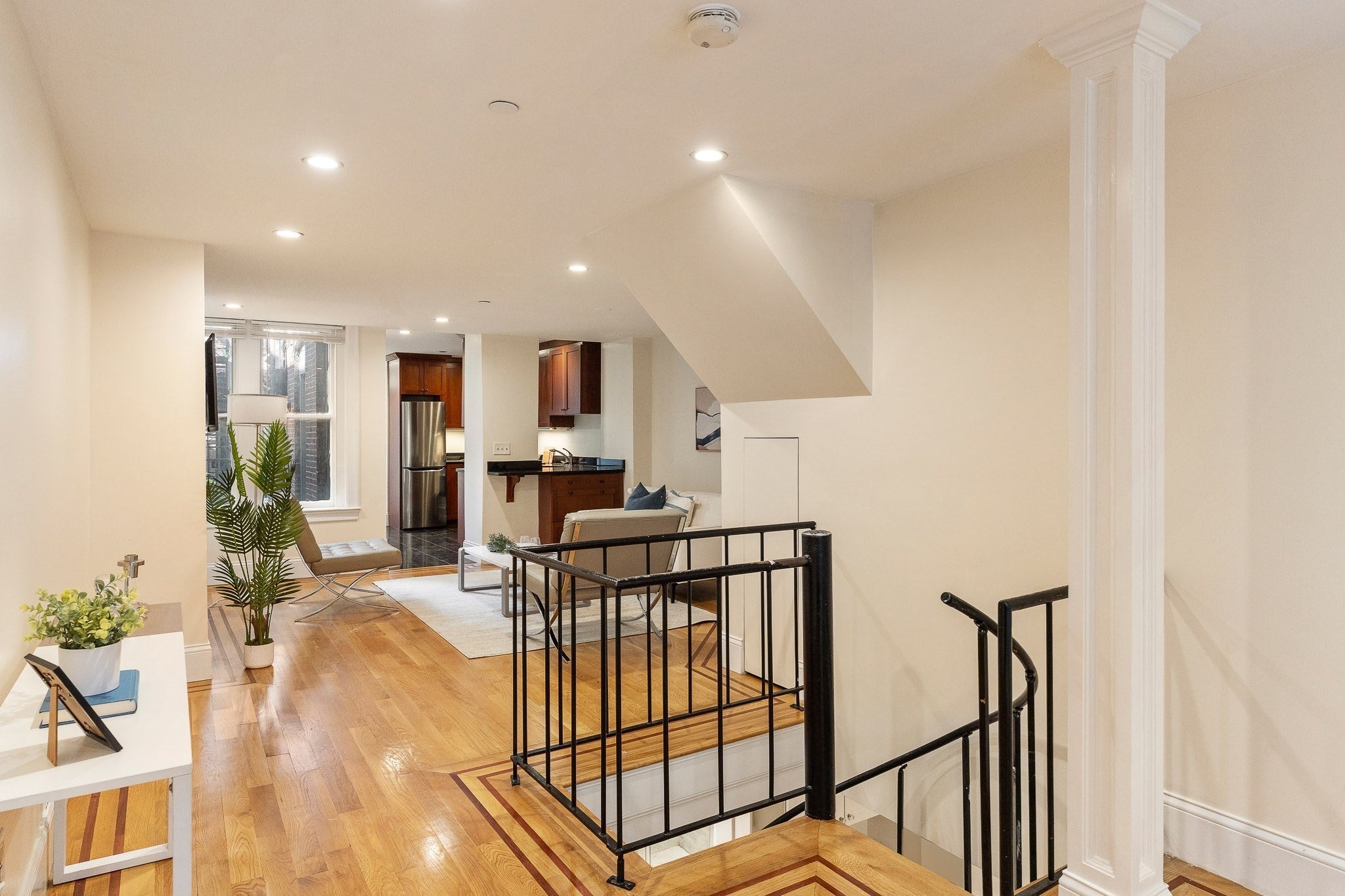 20 Joy St #1, Boston, MA Photo #7