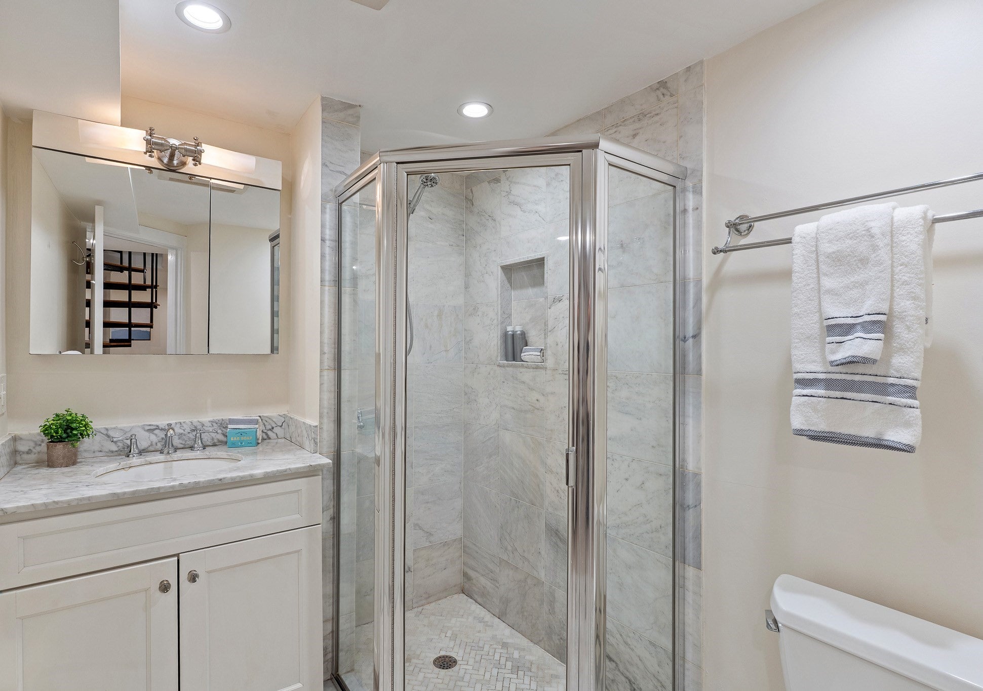 20 Joy St #1, Boston, MA Photo #22