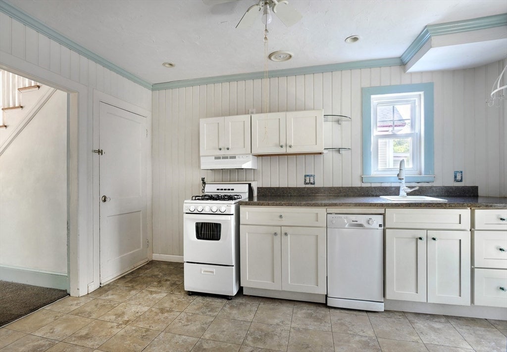 66 Ferncroft Rd, Milton, MA Photo #12