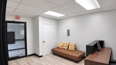 Photo of 121 Middlesex Tpke #1, Burlington, MA 01803 (MLS # 73594837)