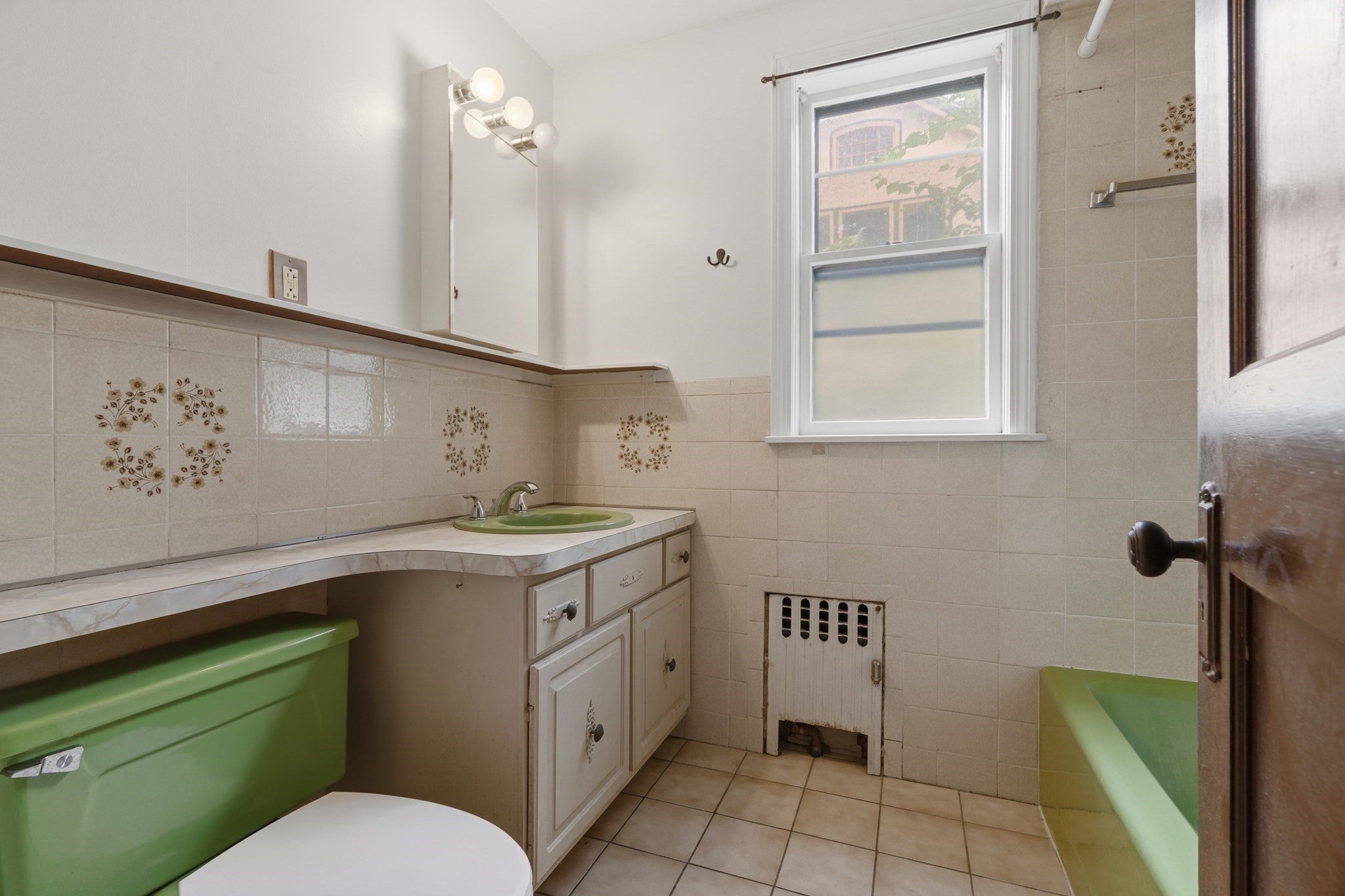 39 Harlow St #1, Arlington, MA Photo #16