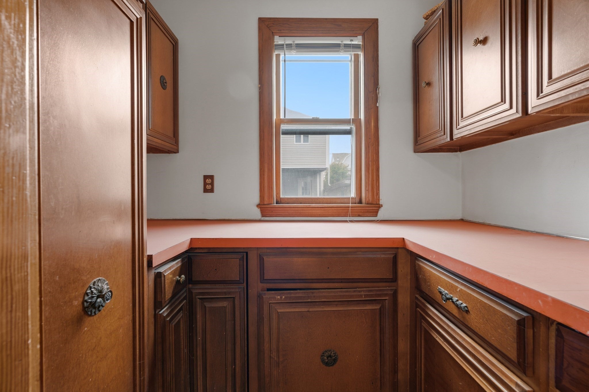 39 Harlow St #1, Arlington, MA Photo #9