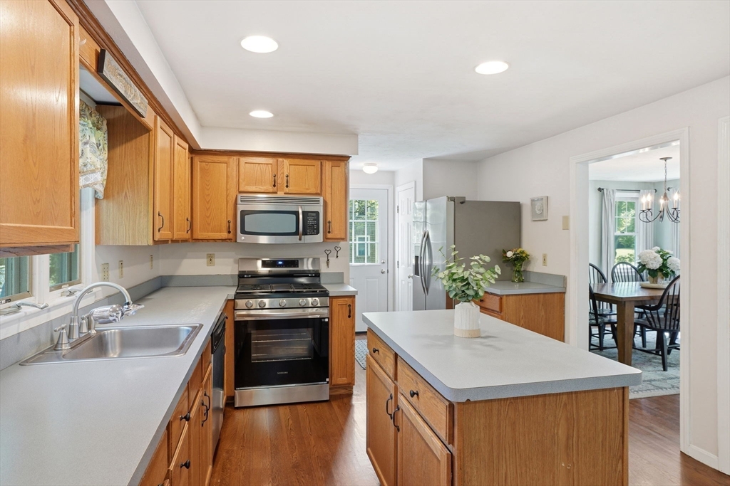 44 Morningside Dr