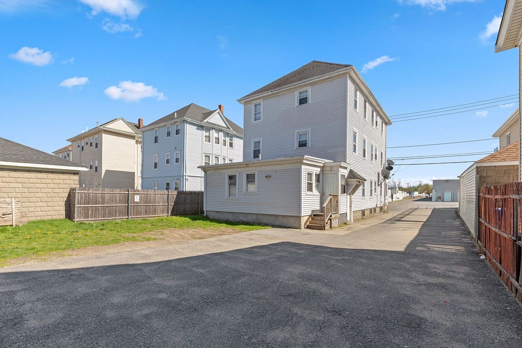 82-84 Webster St, Pawtucket, RI, 82-84 Webster St, Pawtucket, RI Photo #17