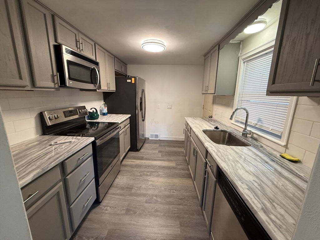 266 Lowell St, Wilmington, MA, 266 Lowell St, Wilmington, MA Photo #11